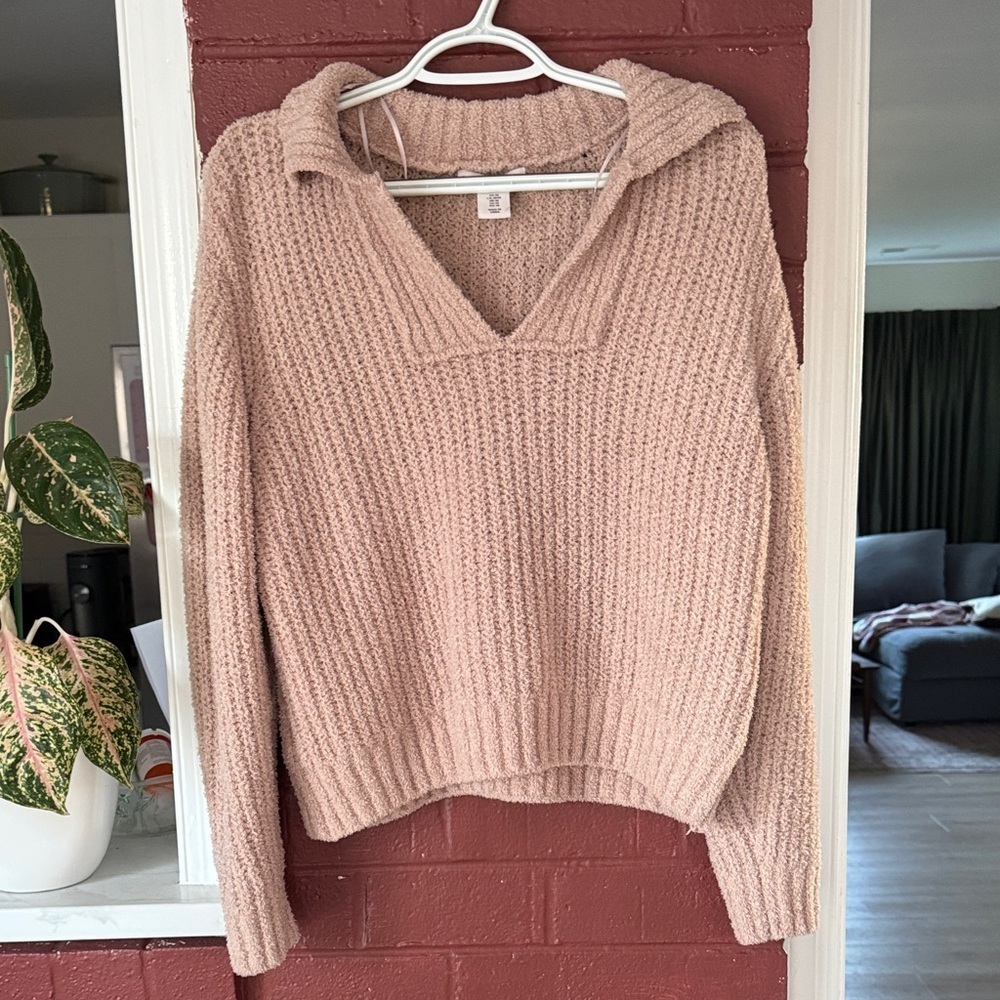 Sincerely Jules Tan V-Neck Knit Sweater Medium